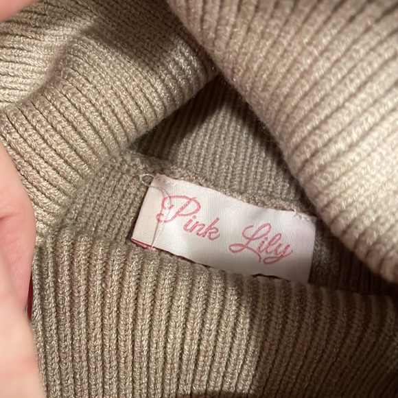 Brand new pink lily turtleneck sweater - Picture 2 of 3